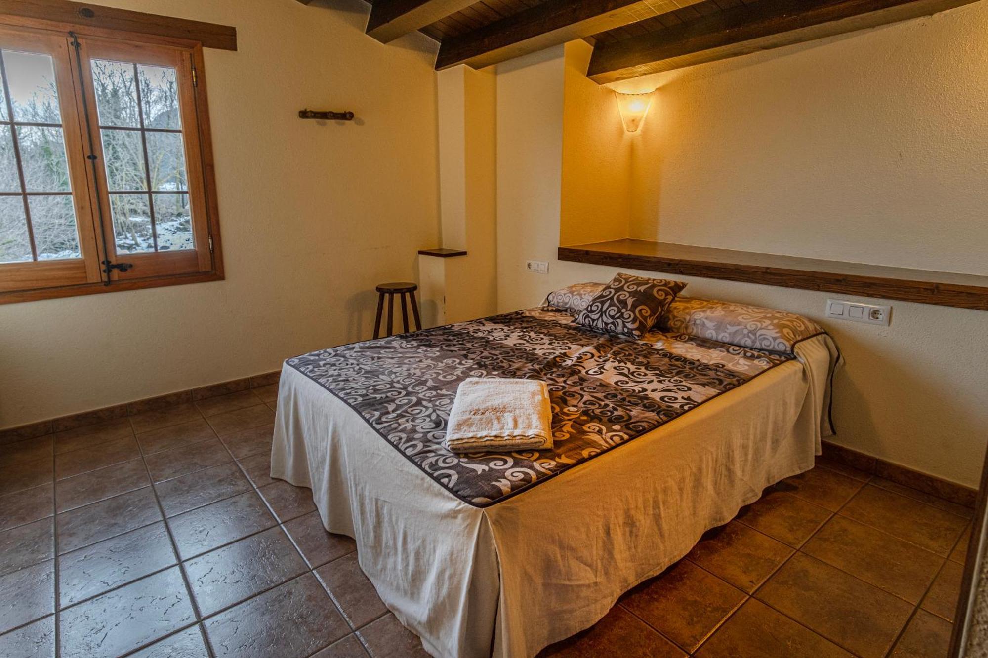 Can Tubau - Casa Rural - Apartaments Campelles Екстериор снимка