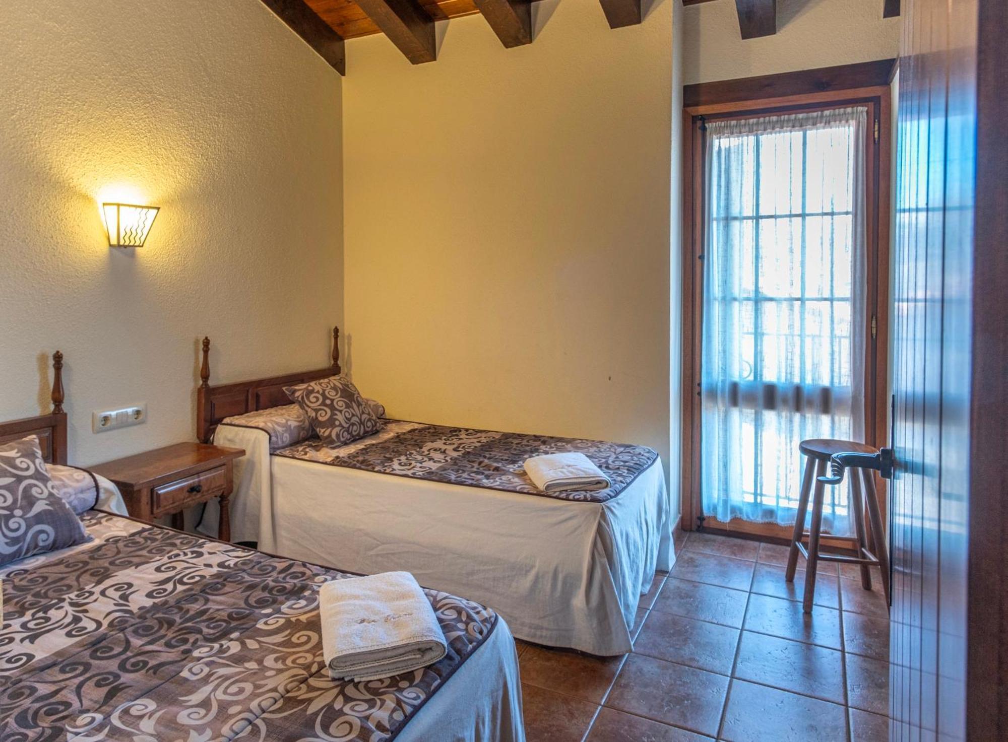 Can Tubau - Casa Rural - Apartaments Campelles Екстериор снимка