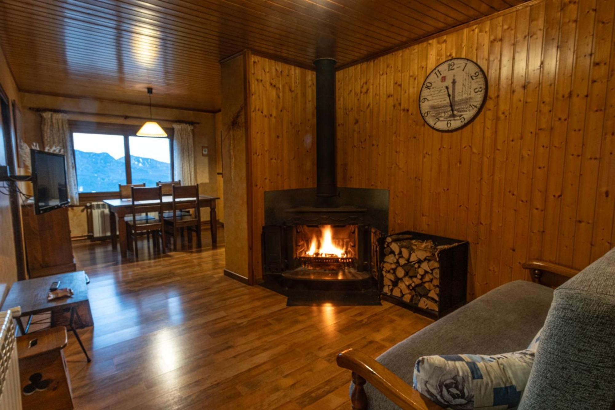 Can Tubau - Casa Rural - Apartaments Campelles Екстериор снимка