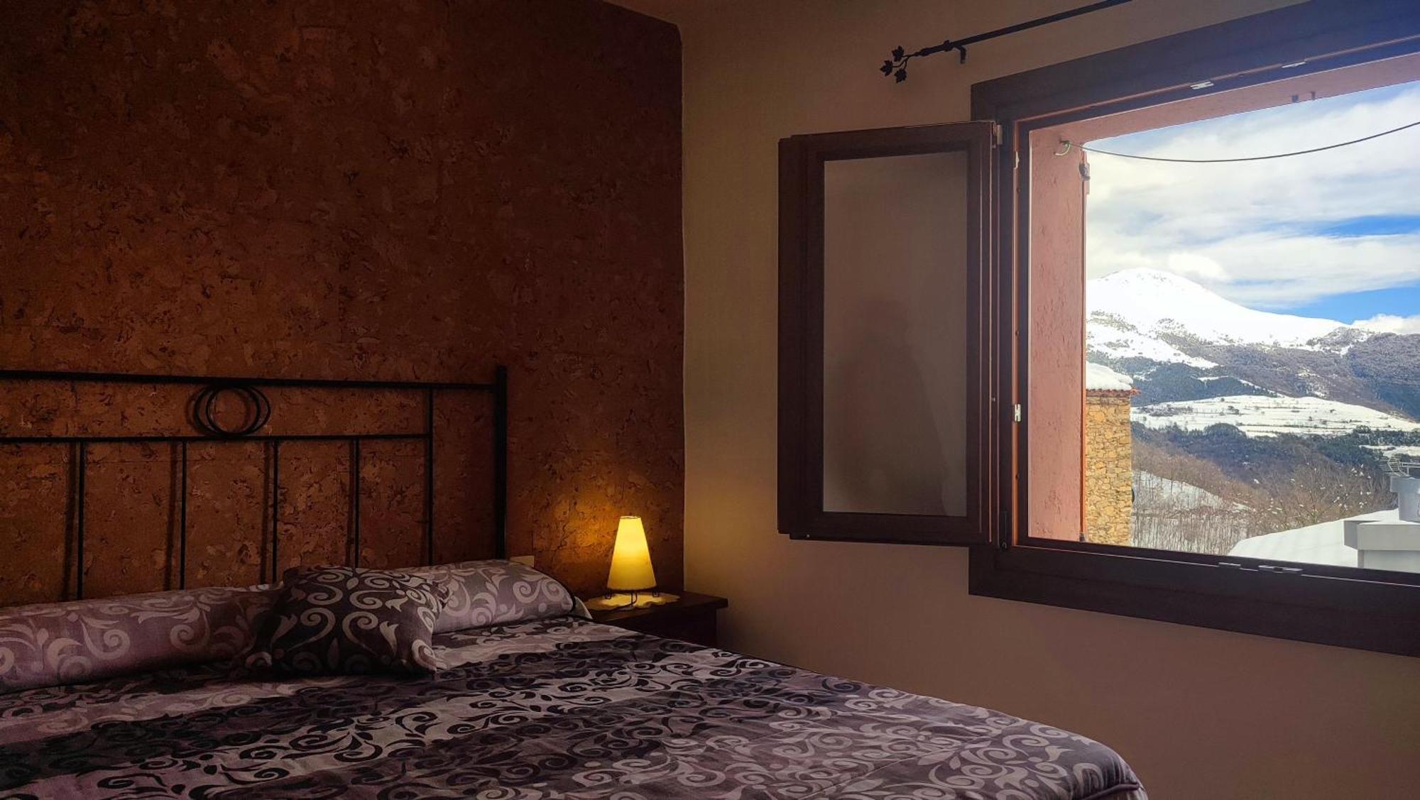 Can Tubau - Casa Rural - Apartaments Campelles Екстериор снимка