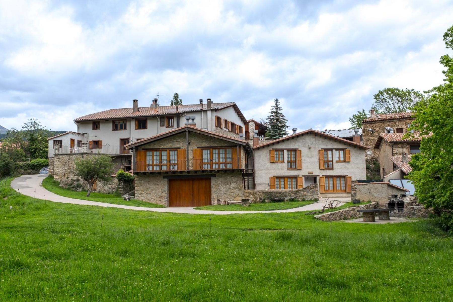 Can Tubau - Casa Rural - Apartaments Campelles Екстериор снимка